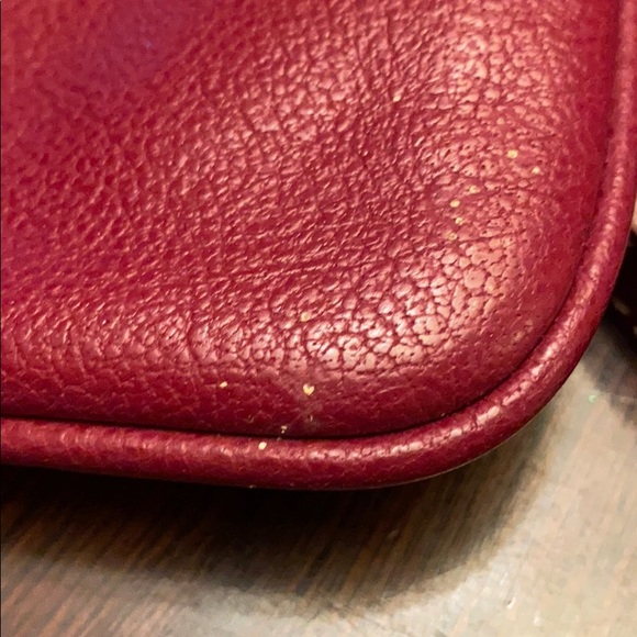 Dooney and Bourke letter carrier - Picture 11 of 12